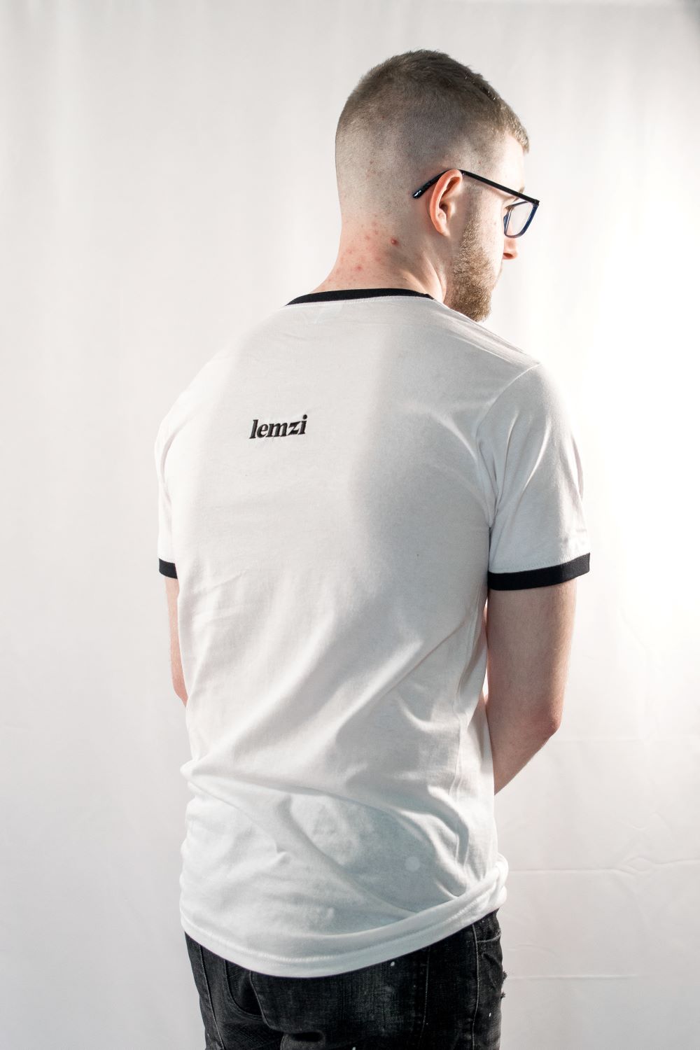 Unisex Short Sleeved 3 Ringer T-shirt  - WHITE &amp; BLACK RING